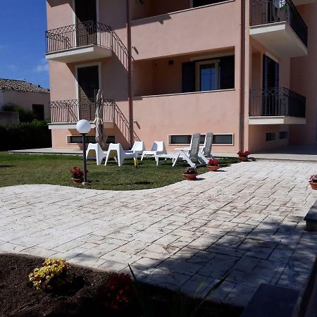 Appartanvilla Savale Pachino Exteriér fotografie